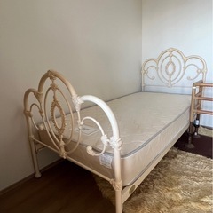 ☆ローラアシュレイ☆ シングルベッド