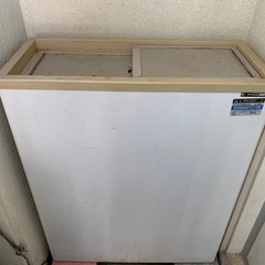 サンデン　冷凍ストッカー　71L