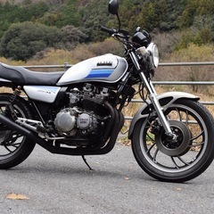 YAMAHA   XJ550  予備エンジン付き