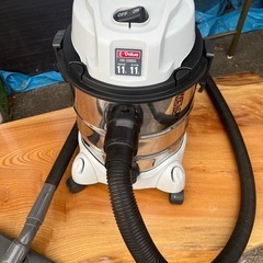 【現状渡し品】E-Value EVC200SCL 乾湿両用掃除機...