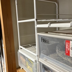 押し入れラック　伸縮式　引き出し付きの画像