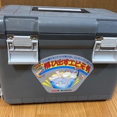 【飛び出す海老クーラー】竿立て付き