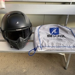値下げしました新品　シャーク ヘルメット バイク