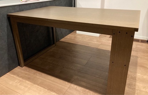 IKEA 4人掛けダイニングテーブル SKUMPARP