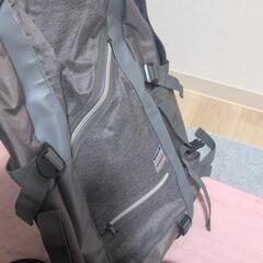  【お譲り決定】定価2万〜くらい 使用期間短め 大きめリュック の画像