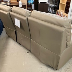 ☆値下げ☆O2412-813 CALIA ITALIA 3人掛けソファ リクライニング可 汚れ有り ※真ん中はリクライニング不可の画像