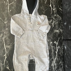 【美品】モンクレール　ロンパース 6-9ヶ月