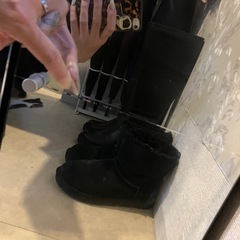 ミラー家具シューズボックス２つ‼️１つ難あり‼️の画像