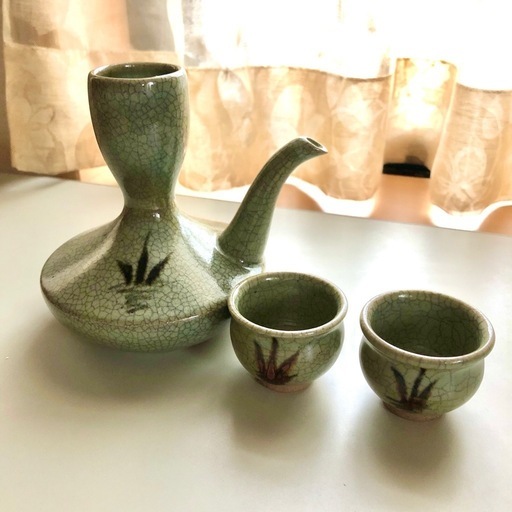 酒器　有田焼　青磁　貫入　未使用