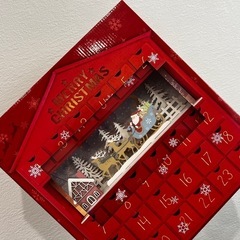 クリスマスツリーとオーナメントセットの画像