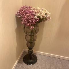 大きな花瓶の画像