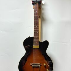 エレクトリック・アコースティックのハイブリッドギター YAMAH...