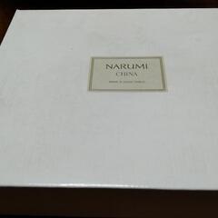 美品 NARUMI CHAINAコーヒーカップ&ソーサ 2組セット 箱付きの画像