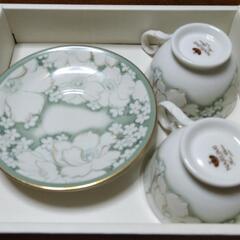 美品 NARUMI CHAINAコーヒーカップ&ソーサ 2組セット 箱付きの画像