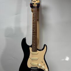 Squier STRAT by Fender YN6シリアル ソ...