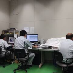 〈有限会社坂本鉄工〉【精密電子機器部品製作】賞与あり（前年度実績3.8ヶ月分）/ほぼ土日休み/定時退社推奨/マシニングセンタ経験者を大募集！の画像