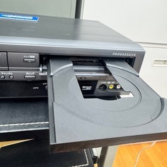 東京都東久留米市発！VHS→DVDRWに焼けるデッキお持ちであり...