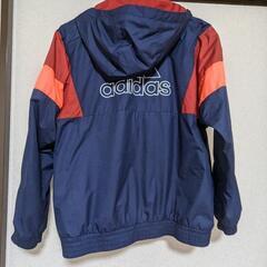 adidasウィンドブレーカー150cmの画像
