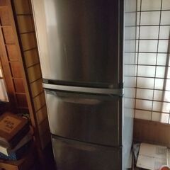 差し上げます、3ドア冷蔵庫