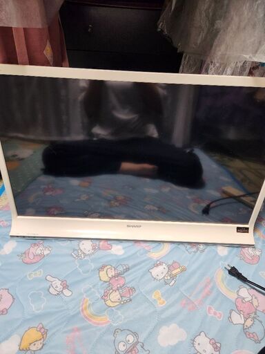 ⚠️決まりました⚠️✨SHARP、LED,AQUOS,32型✨ホワイト✨お引き取り限定‼️