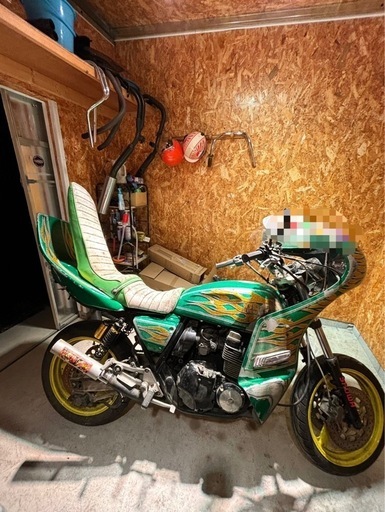 xjr400 3段シート50cm〜55cm 金具補強アリ‼️白緑 (y) 柏たなか