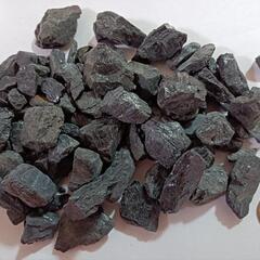 ブラック　トルマリン　原石　一キロの画像