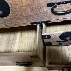 古い箪笥の画像