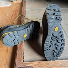 スポルティバ　登山靴　サイズ40.5 (25.4㎝）　の画像