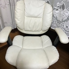 オフィスチェアの画像