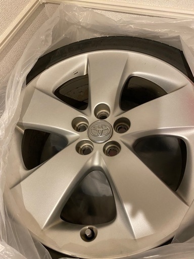 30プリウス純正ホイールタイヤセット