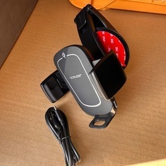 【中古品】背面充電自動開閉スマホホルダー