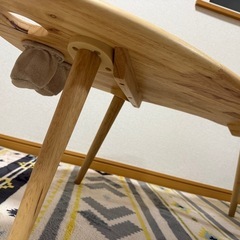 緊急！！可愛い足の形の机の画像