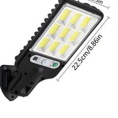 新品　人感センサー付太陽光充電式リモコンLEDライト②の画像