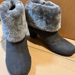 グレー スエード フェイクファー ブーツ
