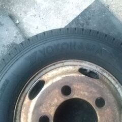 １５インチ-トラック用スタッドレスタイヤの画像