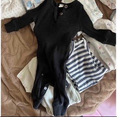ベビー服　短肌着　コンビ肌着　カバーオール　ロンパース　約50着　まとめ売りの画像
