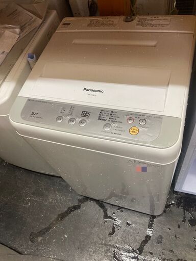 ☆中古￥8,800！Panasonic　5.0kg洗濯機　家電　2017年製　NA-F50B10型　幅56㎝ｘ奥行57㎝ｘ高さ88㎝　【BL135】