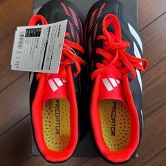 新品未使用 箱あり adidas プレデター 21cmp スパイク