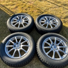 未使用品　215/60R17 スタッドレスタイヤアルミホイールセット 