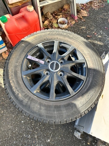 145/80/12 スタッドレスタイヤ　軽自動車用