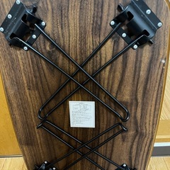 折りたたみテーブルの画像