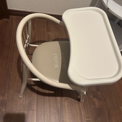 スリーコインズ　スリコ　豆椅子　豆イス　トレイ付き　豆椅子テーブル　ベージュの画像