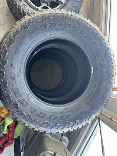 BS デューラー　245/75R17 バリ山