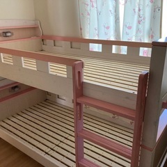 只今値引き中！子供用2段ベッド　敷布団付きの画像
