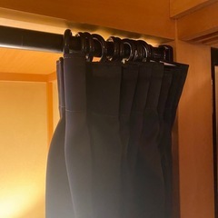カーテン遮光防寒 突っ張り式 ブラック 一式 の画像