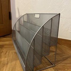 スチールマガジンラックの画像