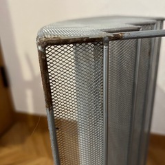 スチールマガジンラックの画像