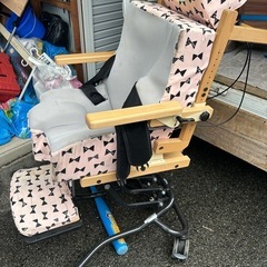 車椅子　介助　介護　ティルト　子供用の画像