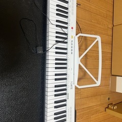 電子ピアノ