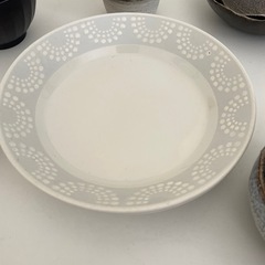 食器まとめ売りの画像